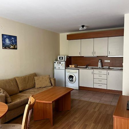 Gt Green Fort Beach Apartments Sunny Beach Eksteriør billede