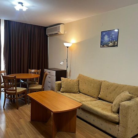 Gt Green Fort Beach Apartments Sunny Beach Eksteriør billede