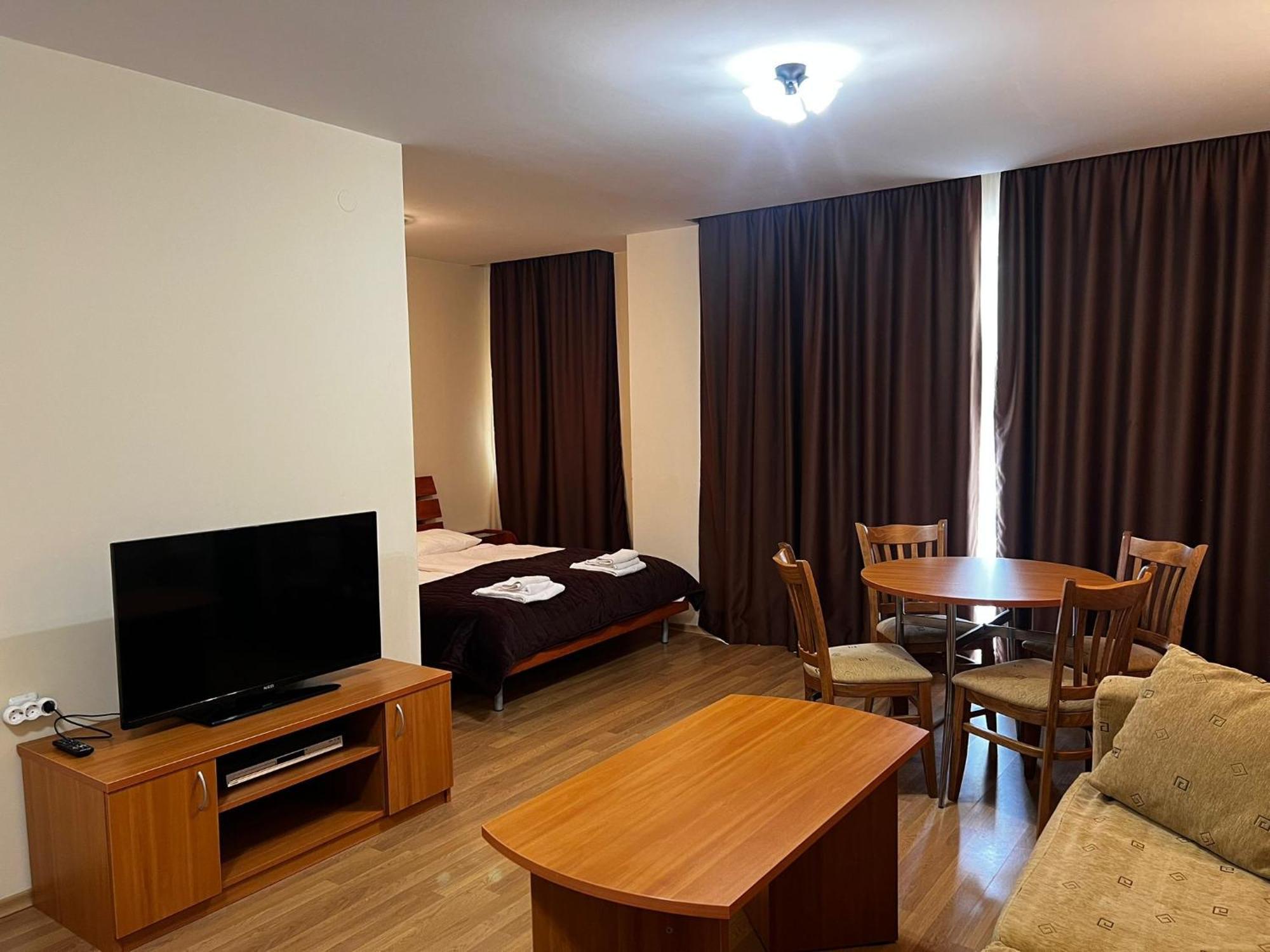 Gt Green Fort Beach Apartments Sunny Beach Eksteriør billede