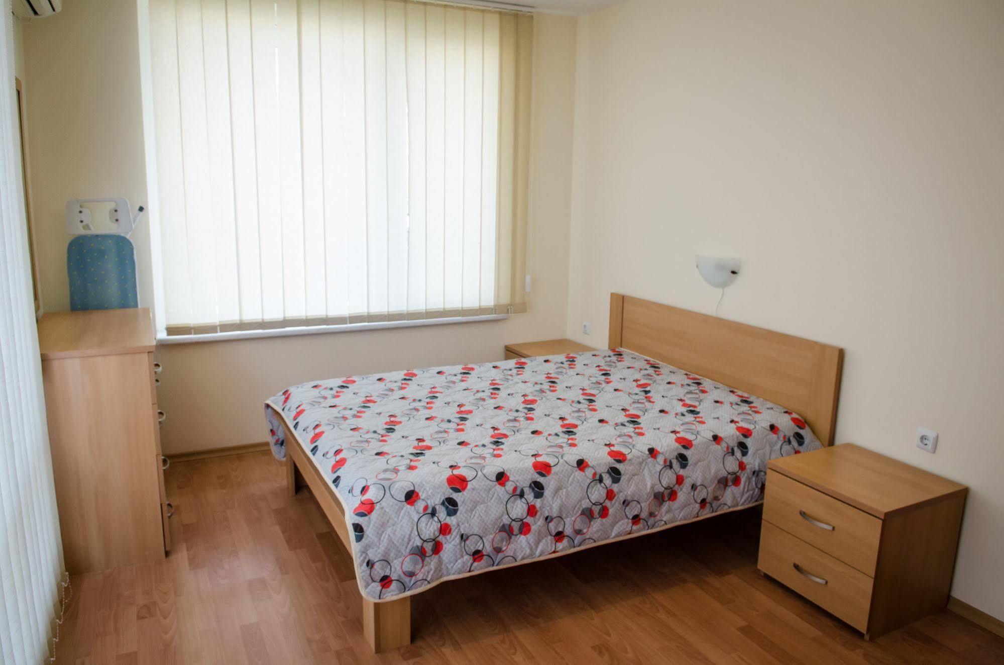 Gt Green Fort Beach Apartments Sunny Beach Eksteriør billede