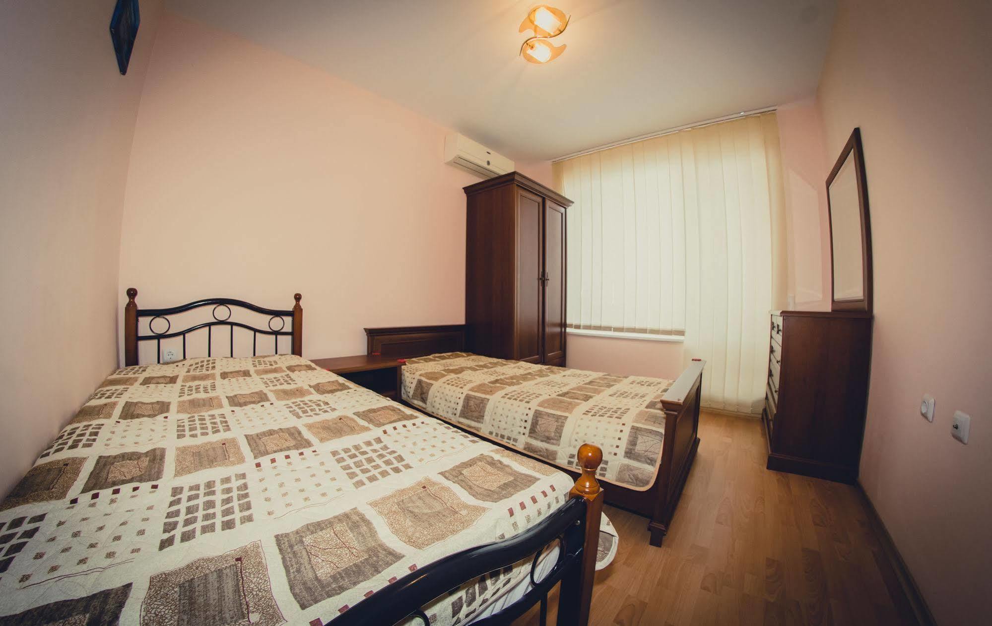 Gt Green Fort Beach Apartments Sunny Beach Eksteriør billede