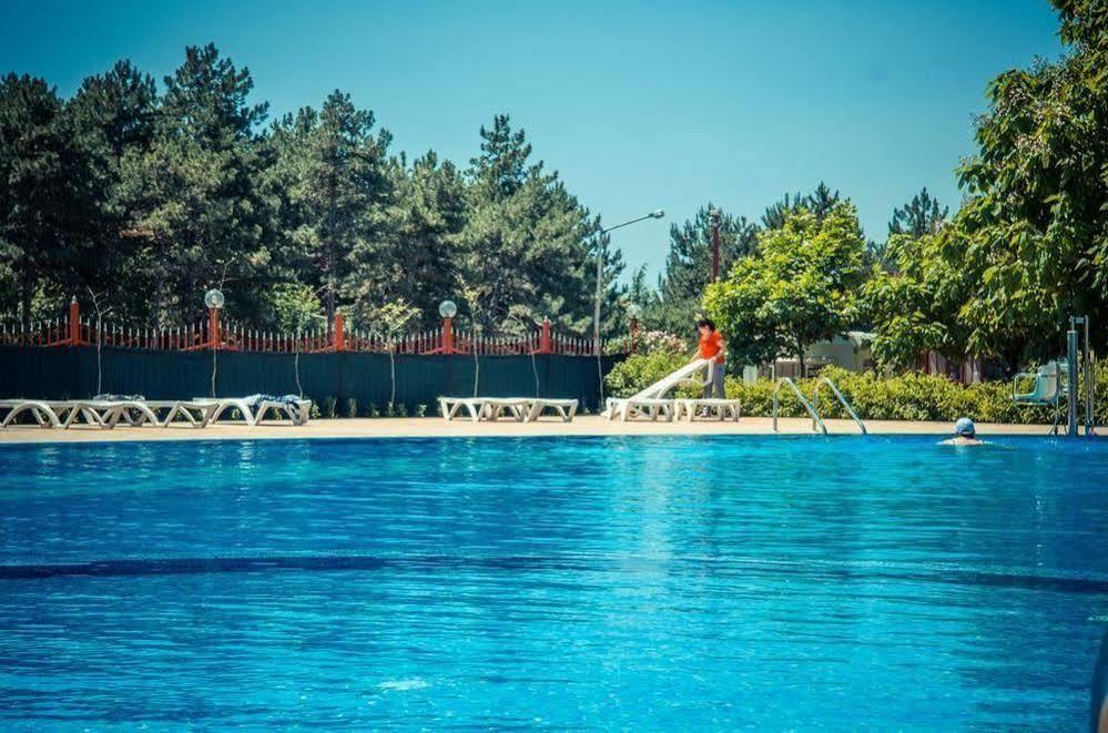 Gt Green Fort Beach Apartments Sunny Beach Eksteriør billede